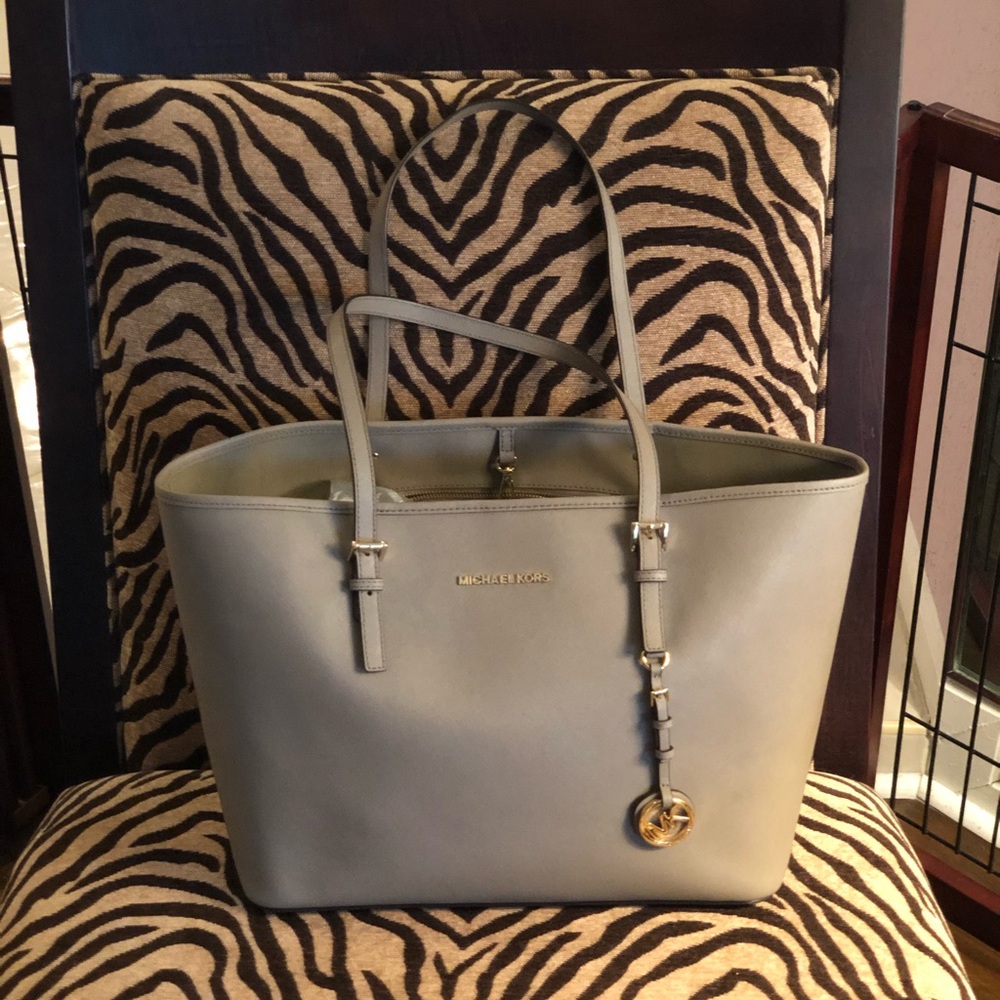 Authentic Michael Kors Jet Set Tote